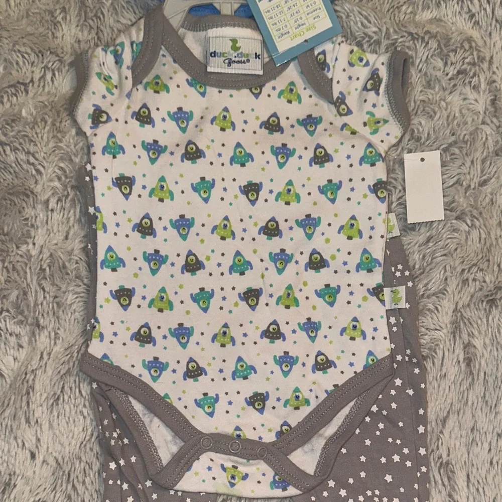 Adorable Monsters Inc. Bib and Bodysuit Set - Gray‎ and Blue